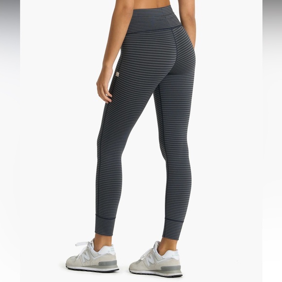 Vuori Stripe Daily Legging Small - Ink Stripe - Picture 3 of 5